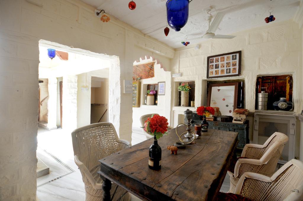 Juna Mahal Boutique *