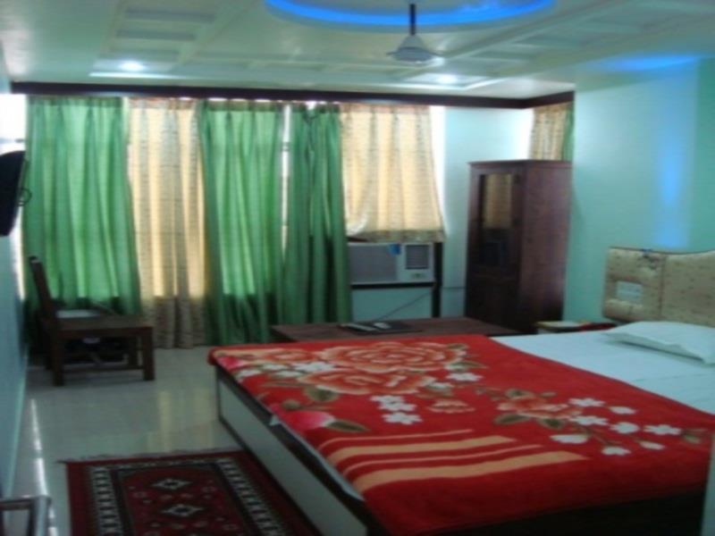 R K Excellency Hotel 2*
