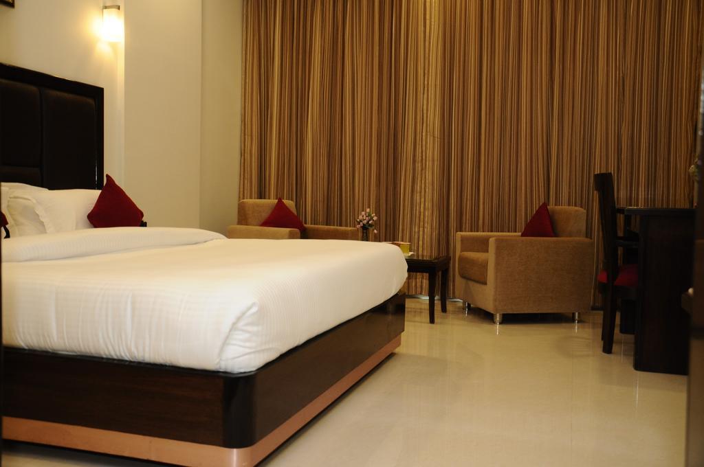 Hotel Chandra Imperial 3*