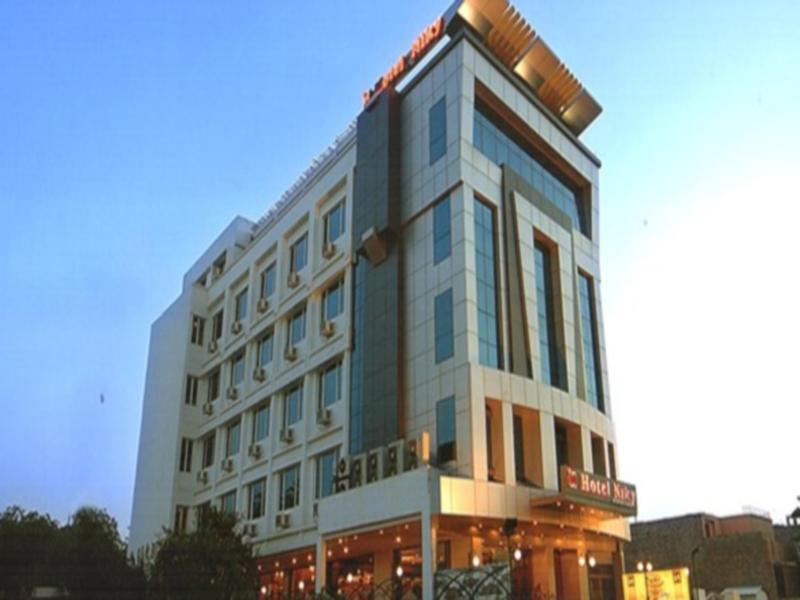 Niky International Hotel 3*
