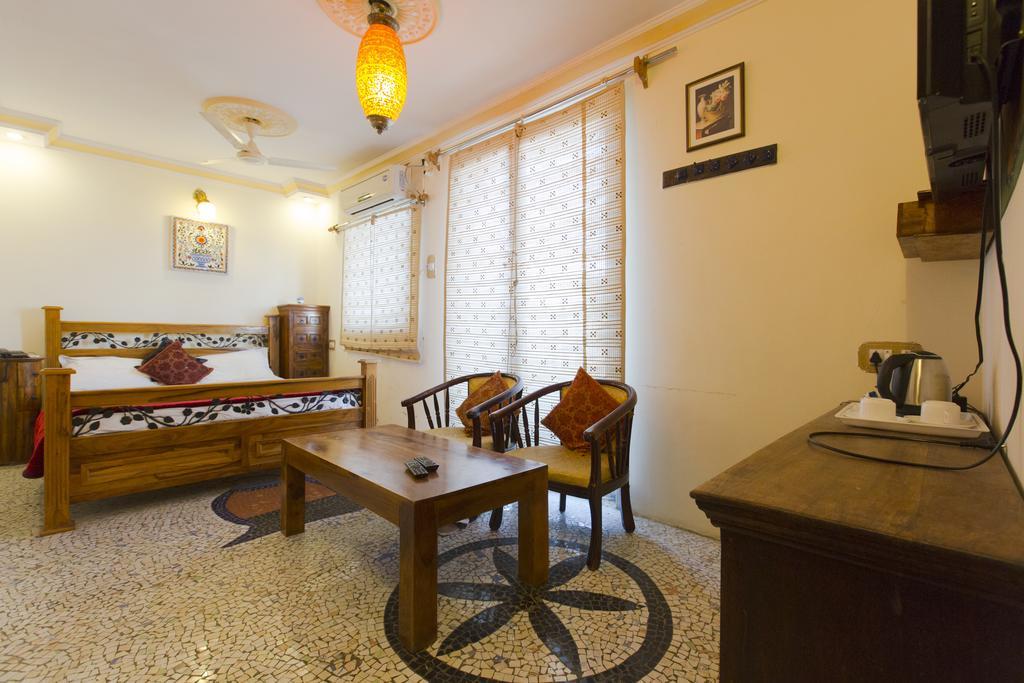 Yogis Guest house 3*