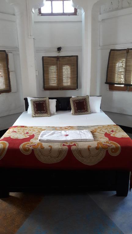 Bed & Breakfast Clock Tower Haveli