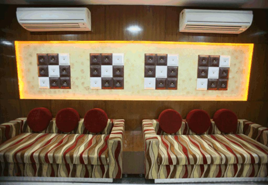 Hotel Jain Excellency 2*