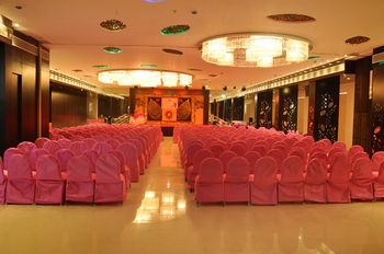 Chandra Imperial Hotel