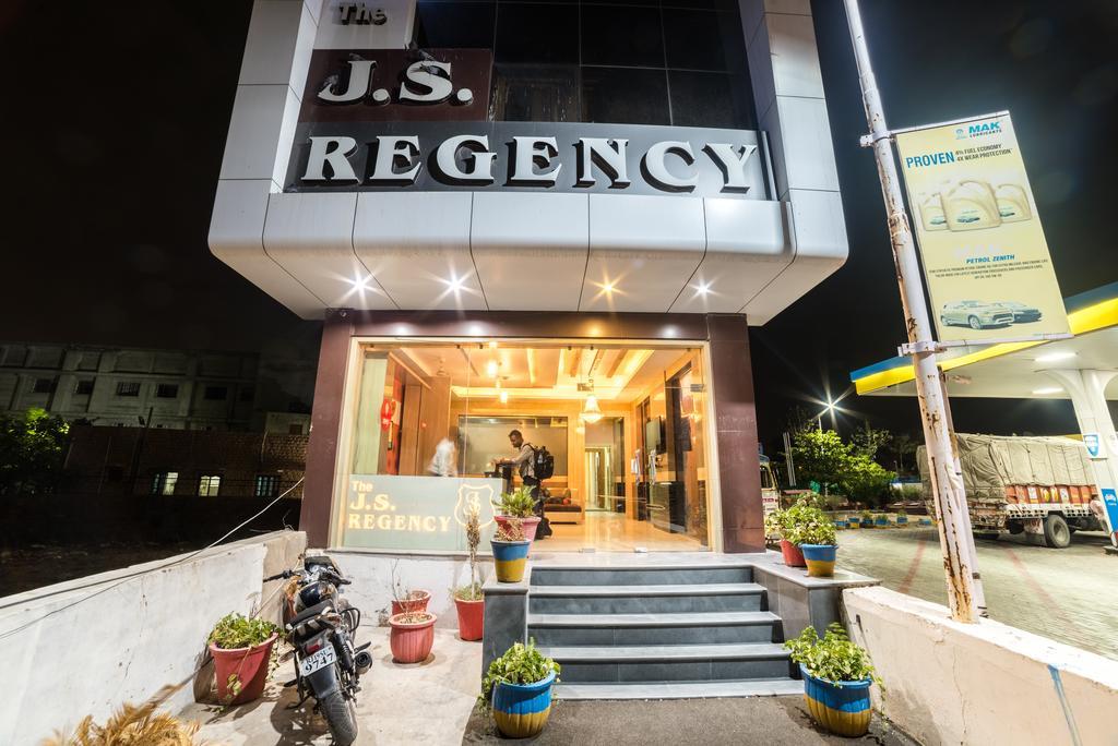 The J.s. Regency 2*