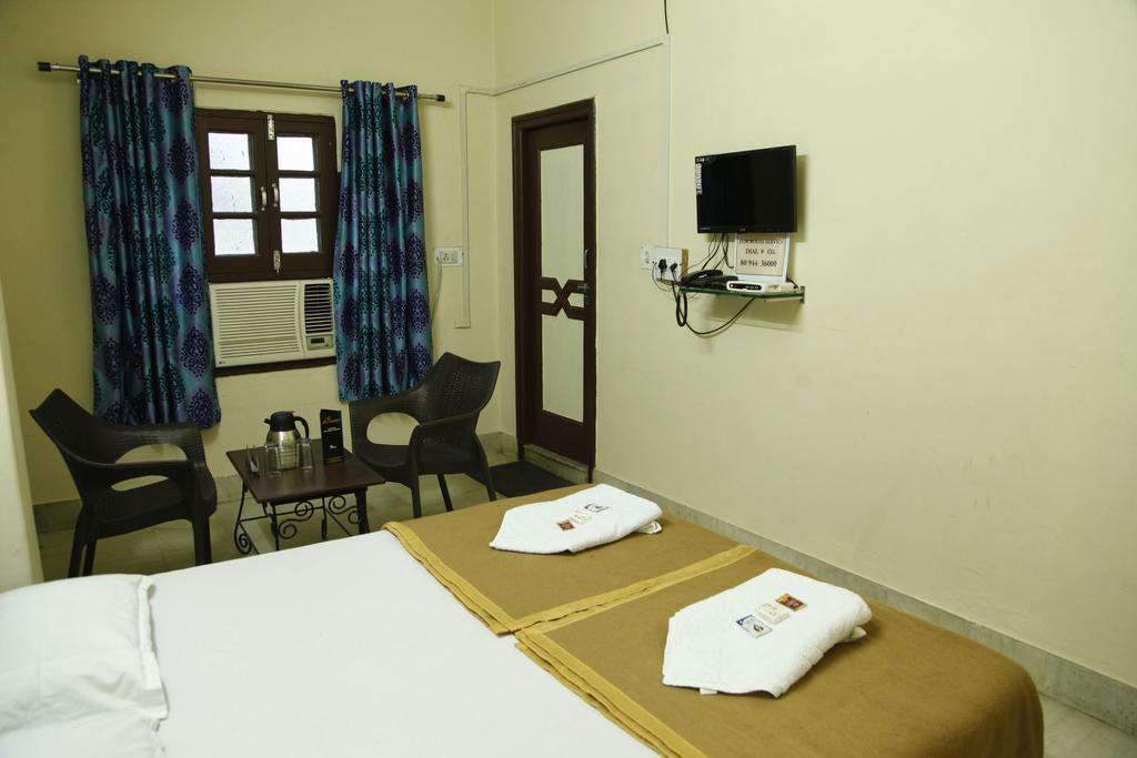 Hotel Shagun *