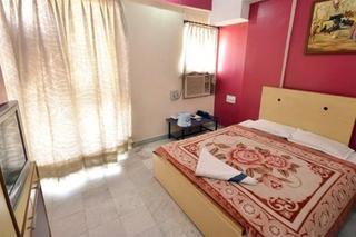 Hotel High Pointe 2*