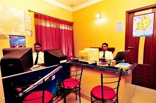 Hotel Ratnawali 2*