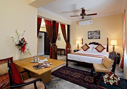Hotel Ranbanka Palace 4*
