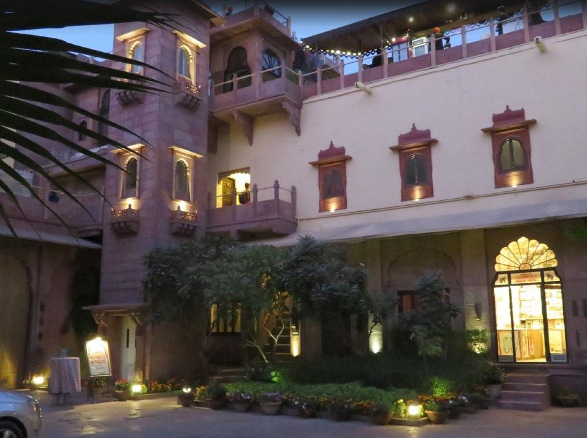 Hotel Pal Haveli 2*