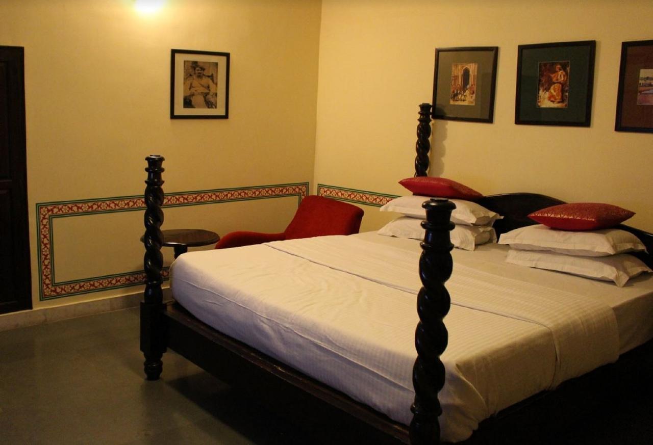 Hotel Pal Haveli 2*