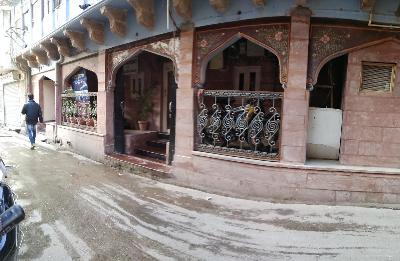 Hotel Shivam 2*