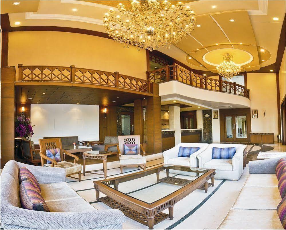 Lariya Resort