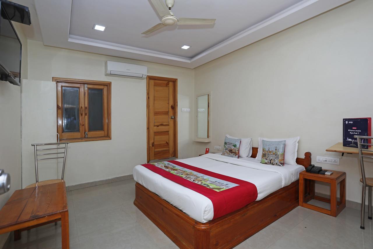 Oyo 10609 Jodhpur Royals 2*