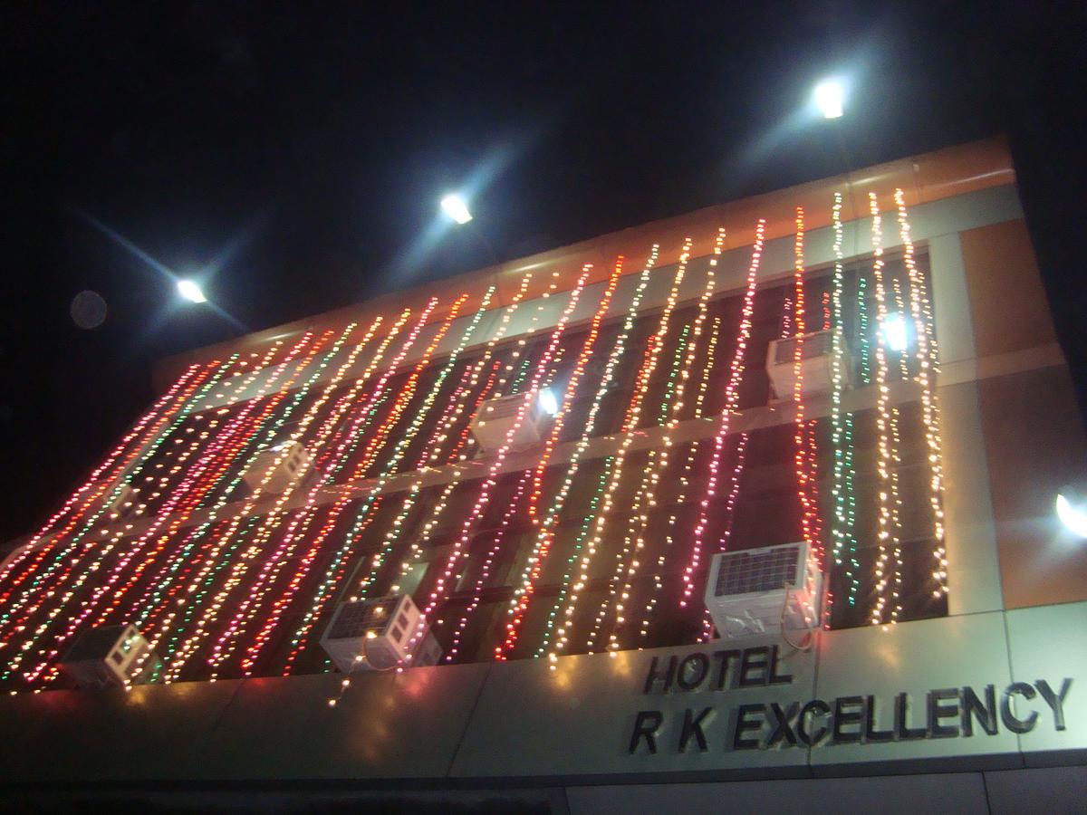 Hotel R K Excellency 2*