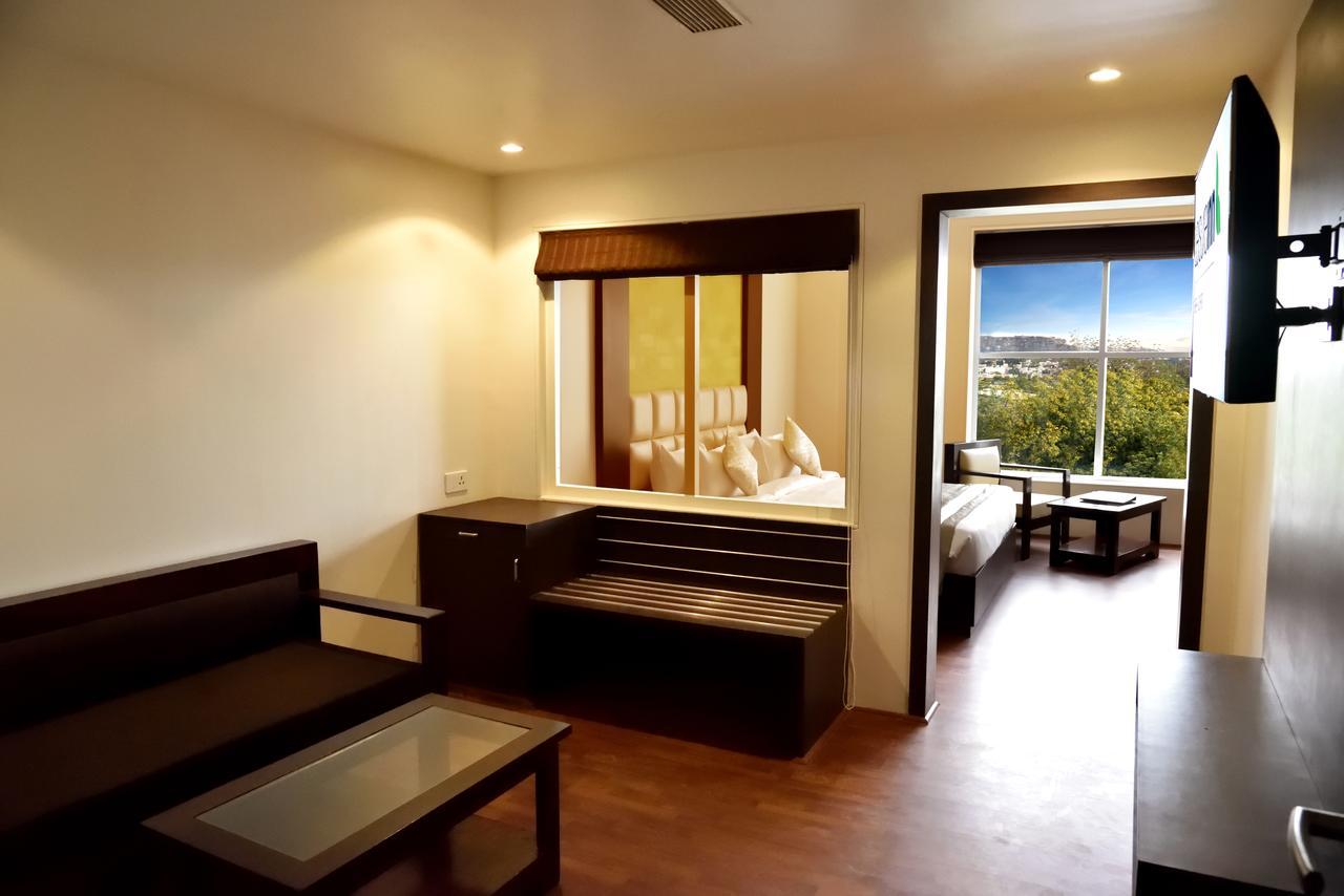 Hotel Mango Iti Circle 3*
