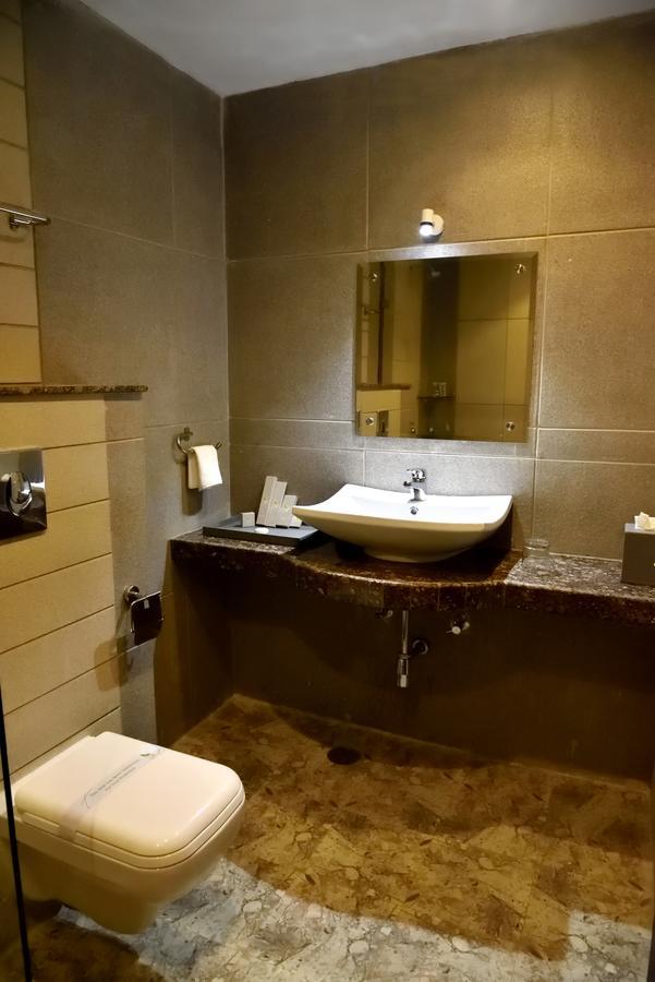 Hotel Mango Iti Circle 3*