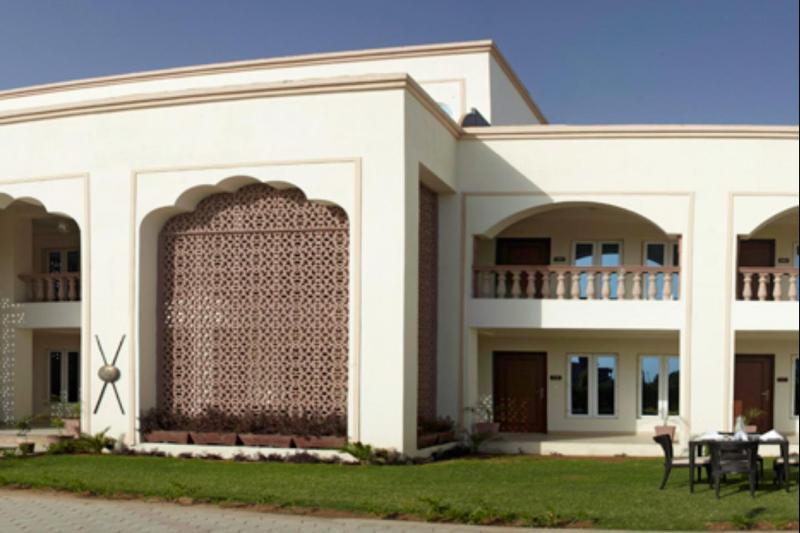 Resort Amargarh 3*