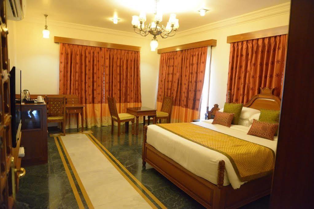 Hotel Ummed Jodhpur 5*