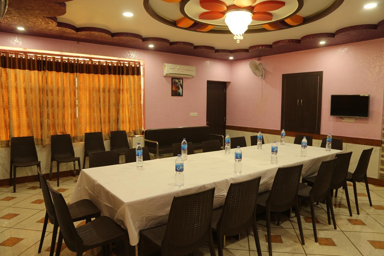 Shri Ram Residency Hotel 2*