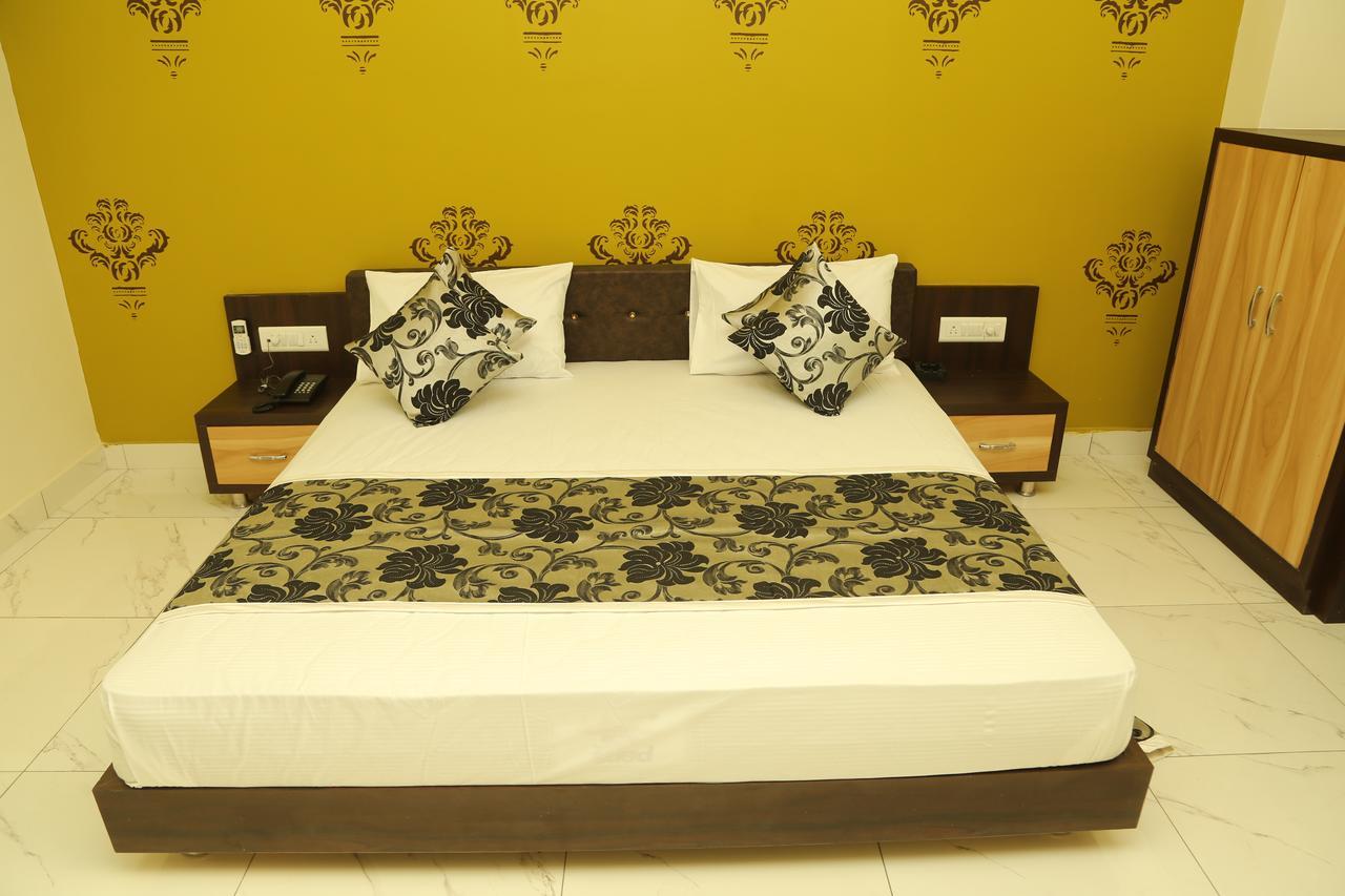 Shri Ram Residency 2*