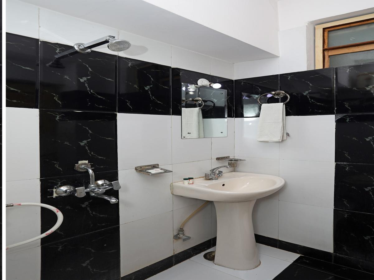 Oyo 10609 Jodhpur Royals Hotel 2*