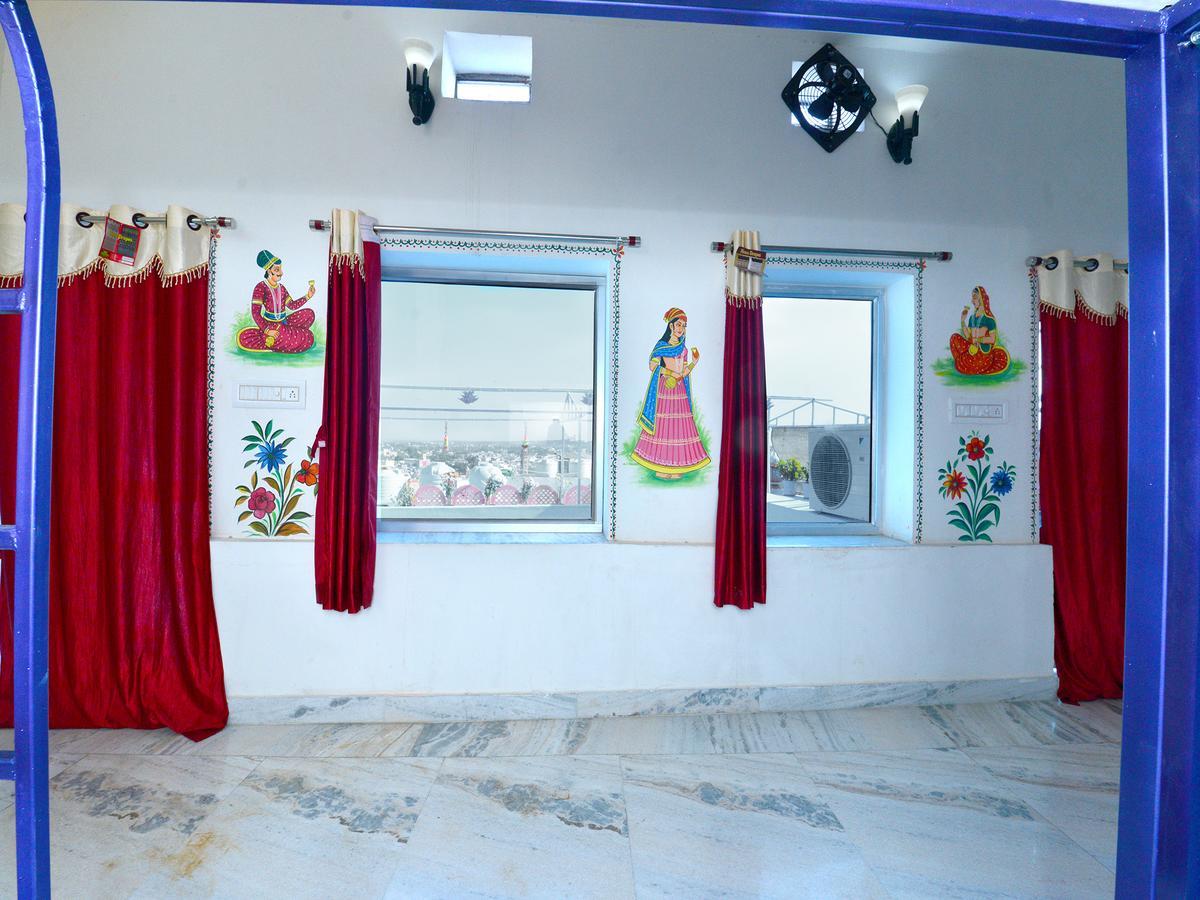 L G Guest House