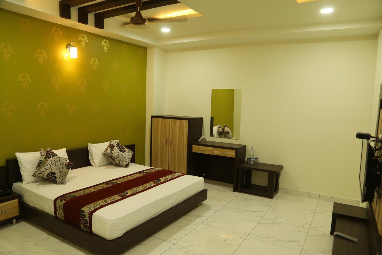 Hotel Shri Ram Residency