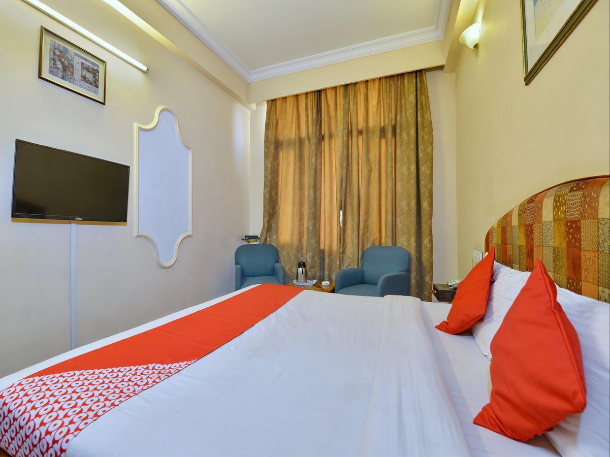 Hotel Oyo 9900 Pioneer Plaza 2*