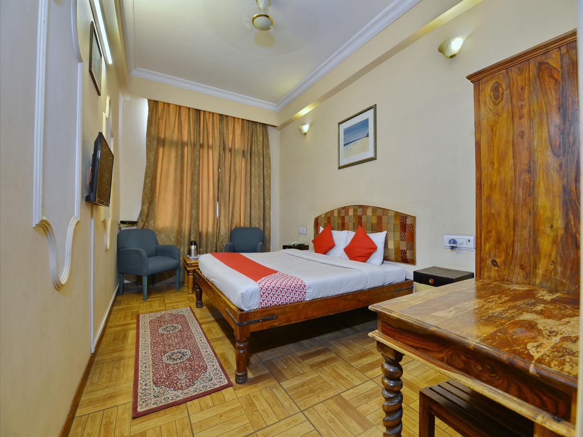 Hotel Oyo 9900 Pioneer Plaza 2*