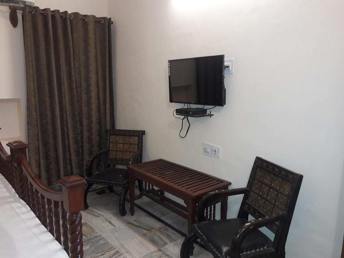 Royale Plazo 3*