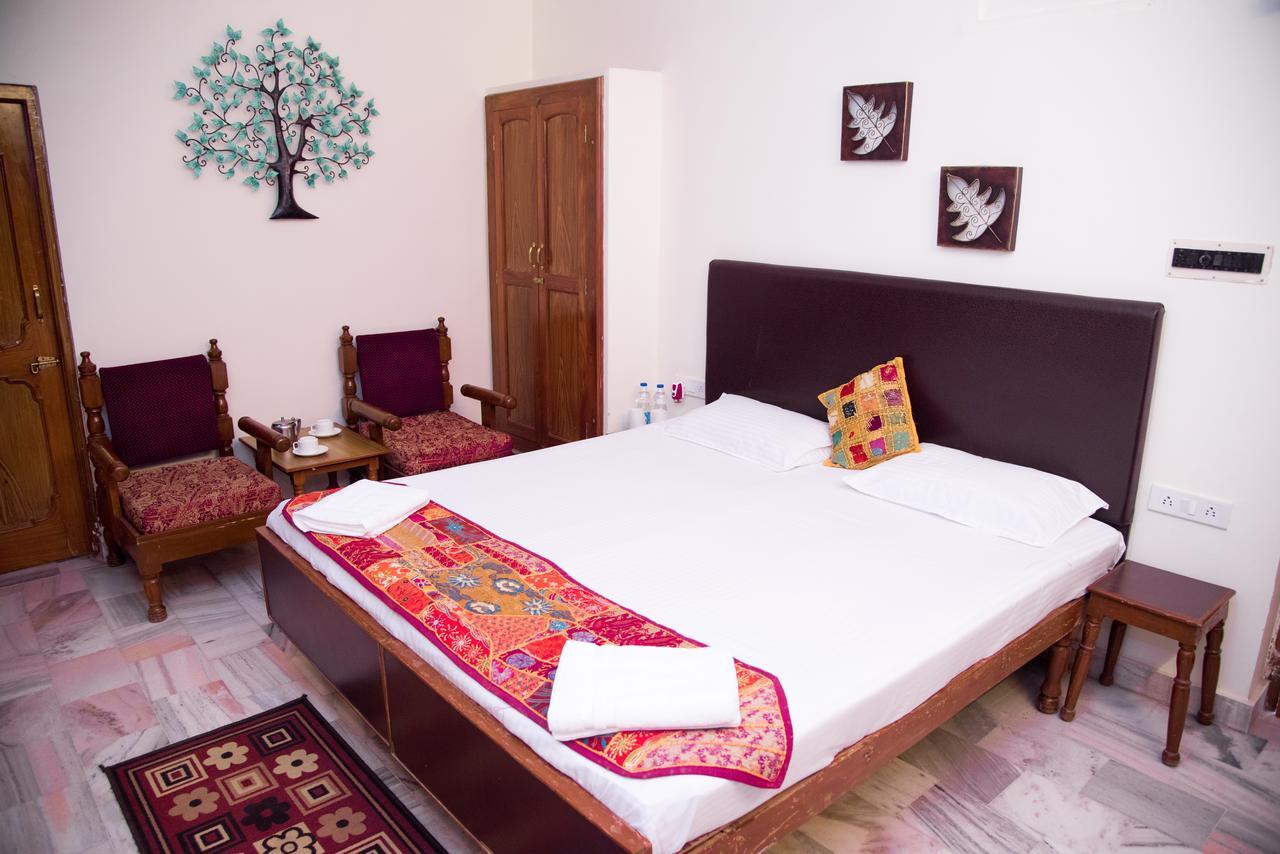 Dhillon House Guest house