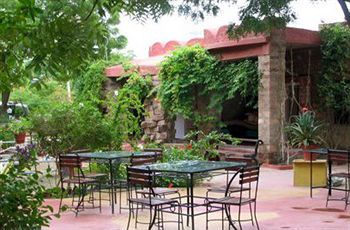 The Mandore - A Leafy Bed & Breakfast 3*