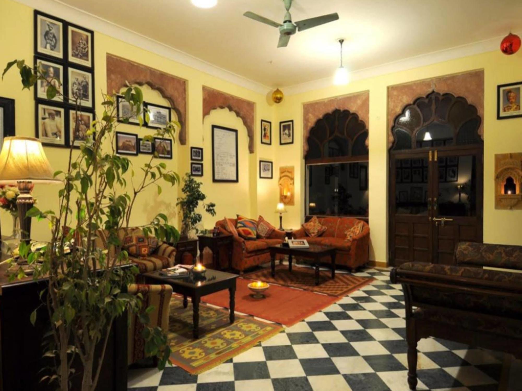 Haveli Pal Hotel