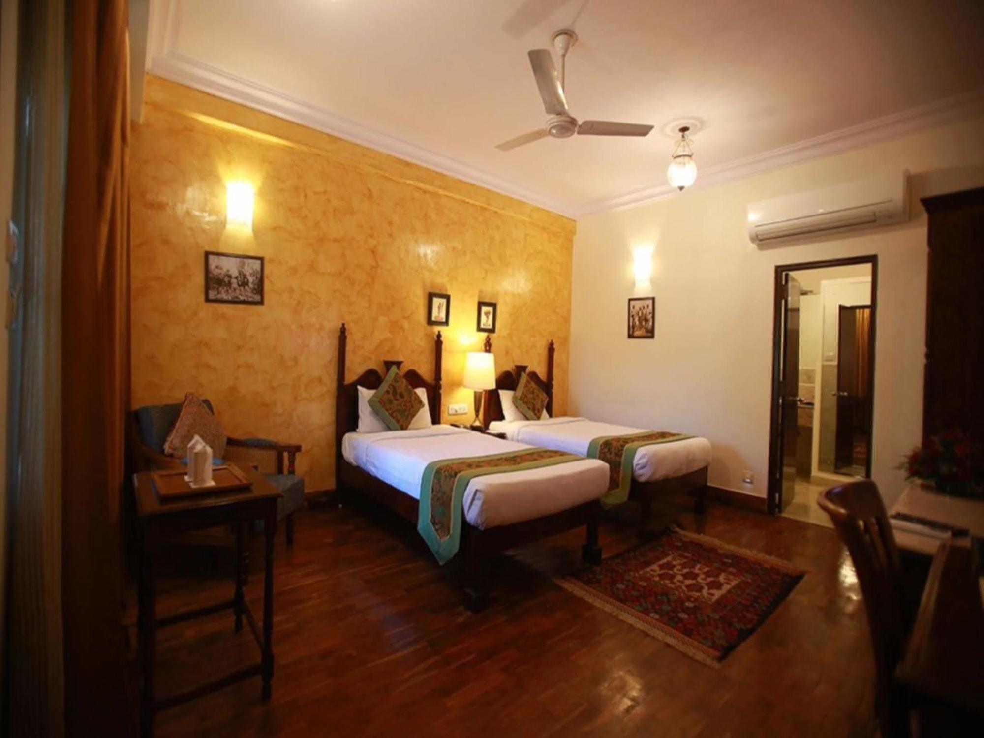 Hotel Ranbanka Palace 4*