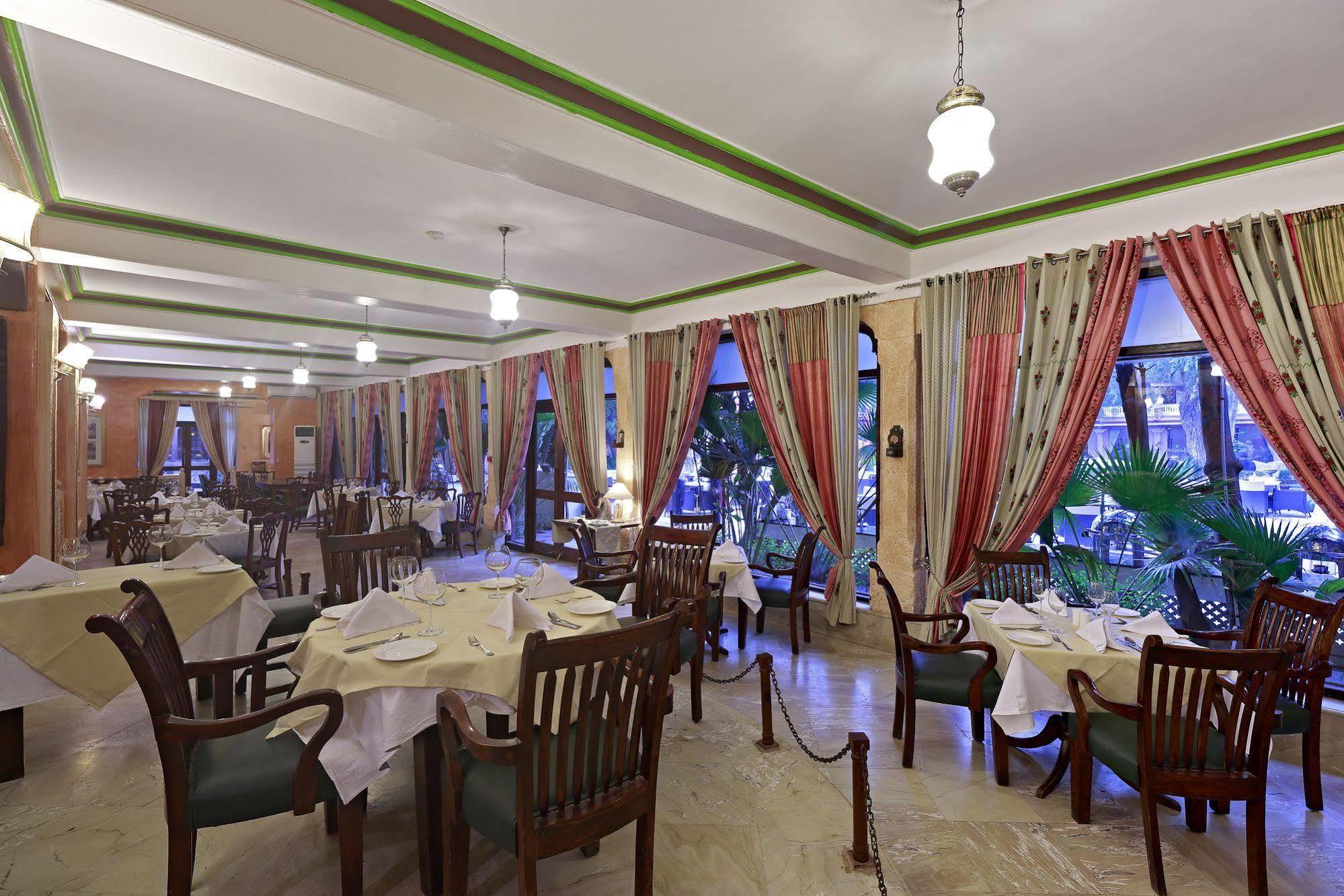 Ranbanka Palace Hotel 4*