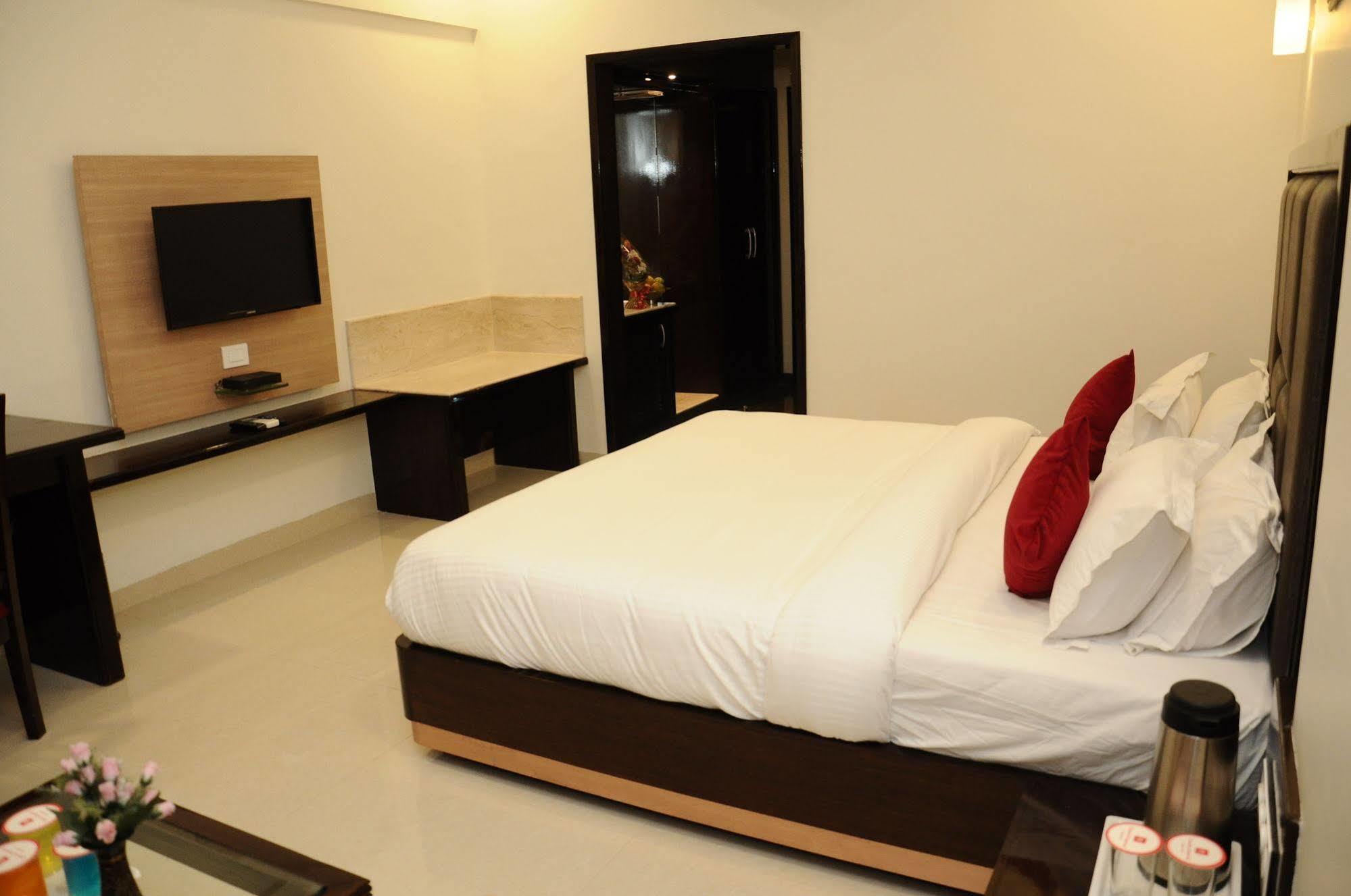 Hotel Chandra Imperial