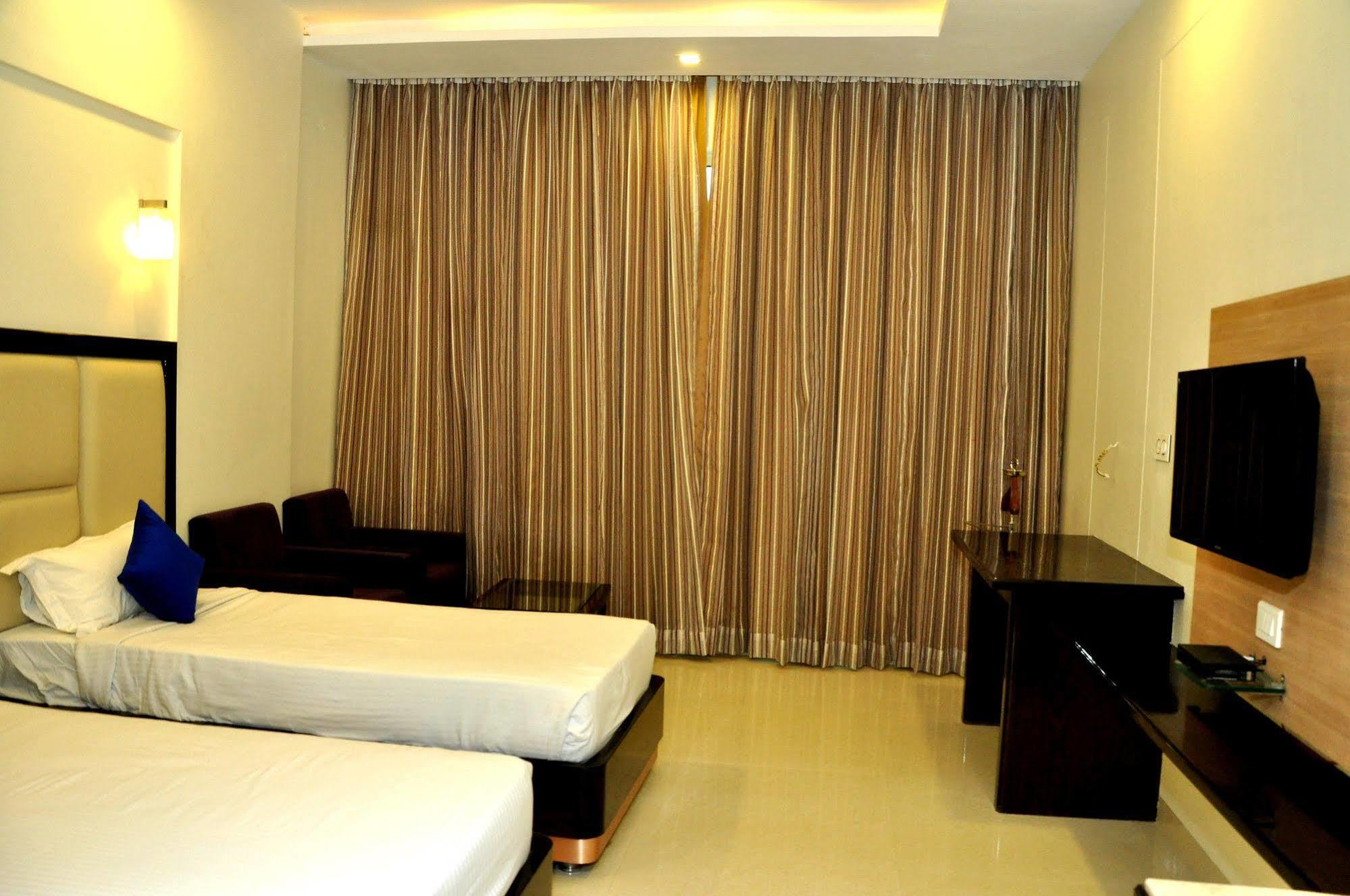 Chandra Imperial Hotel