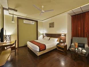 Lariya Resort 3*