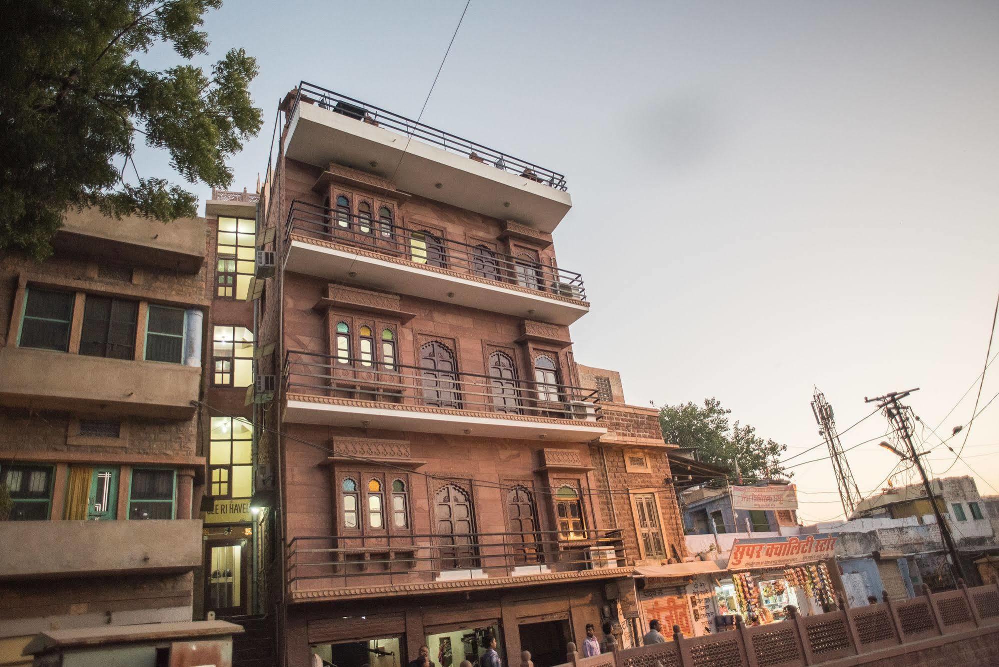 Hotel Jee Ri Haveli 3*