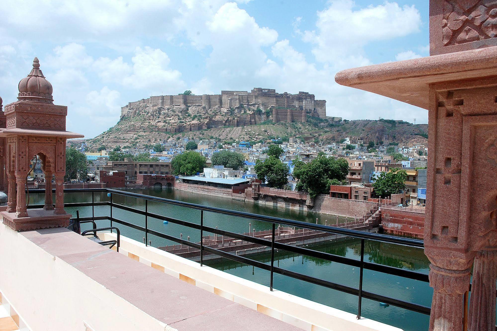 Jee Ri Haveli Hotel 3*