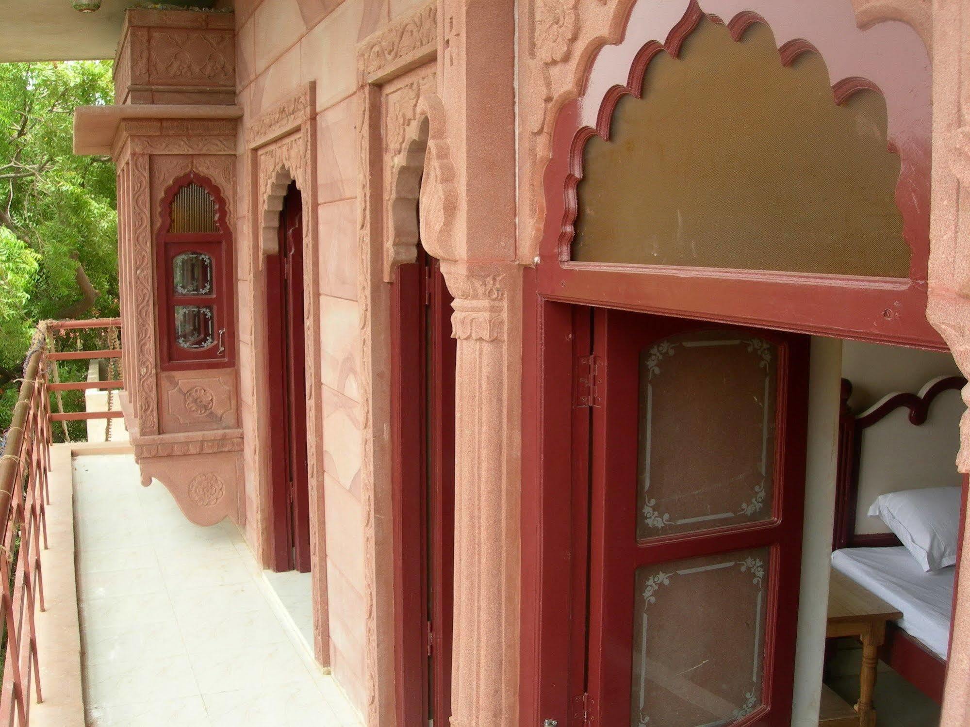 Jee Ri Haveli Hotel 3*