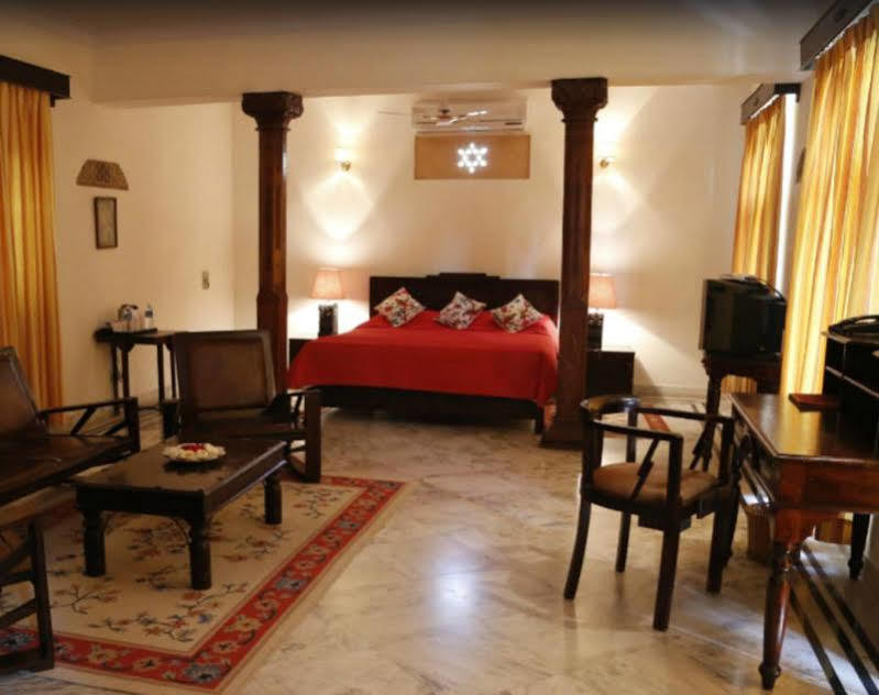 Hotel Devi Bhawan