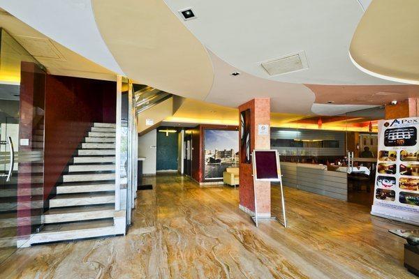 Hotel Apex International