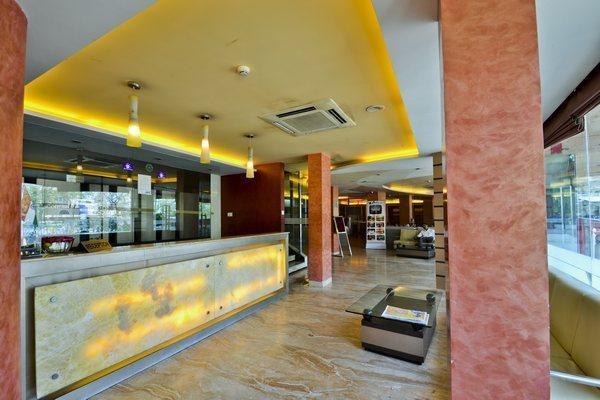 Apex International Hotel