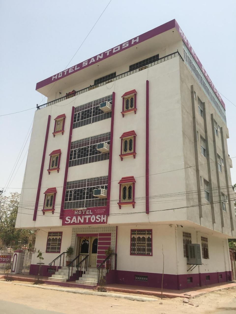 Hotel Santosh 2*