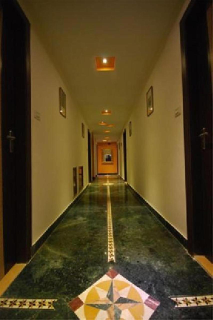 Suncity International Hotel 3*