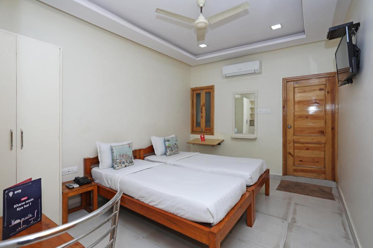 Hotel Oyo 10609 Jodhpur Royals 2*