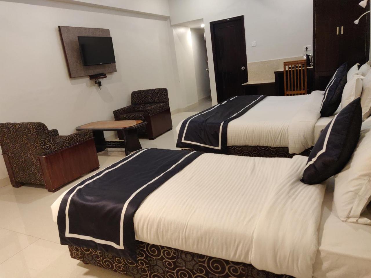 Hotel Chandra 3*