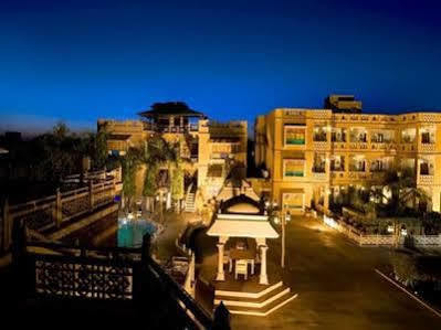 Resort Nirali Dhani Ethnic Heritage And 3*